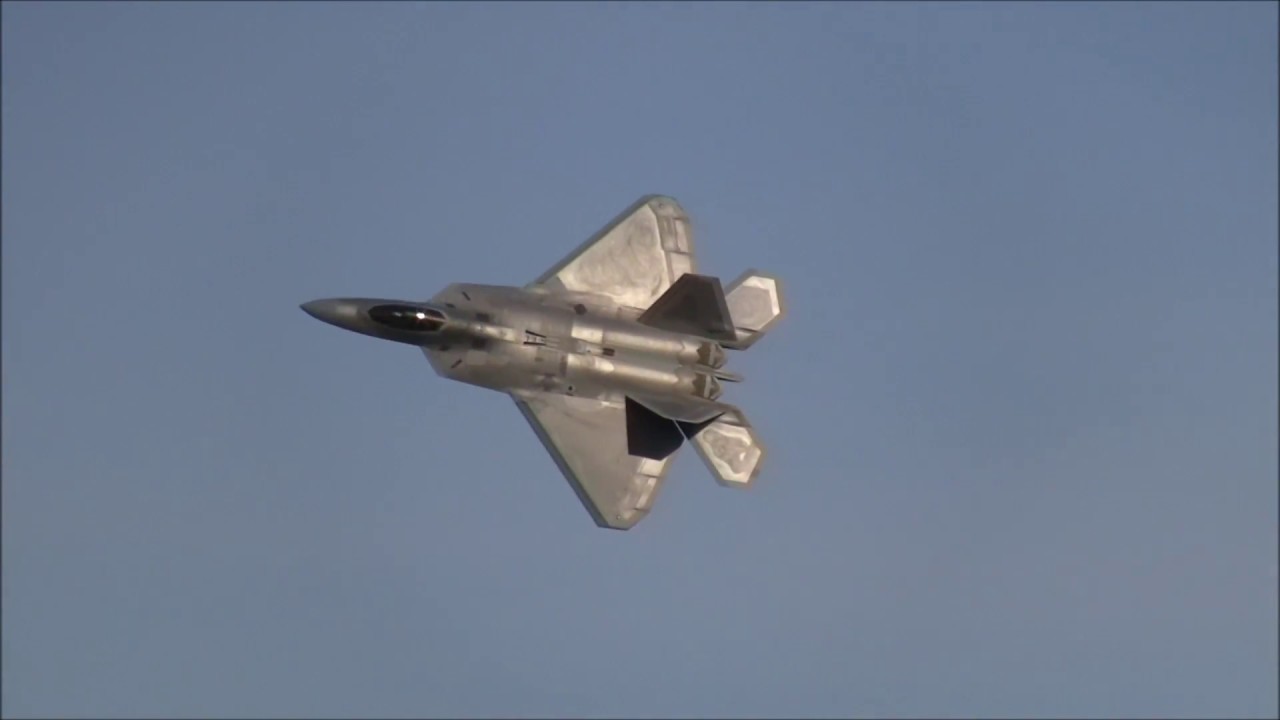 2016 Pax River Air Expo - F-22 Raptor Demonstration (Friday)