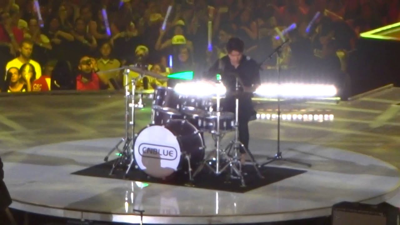CNBLUE - I'm Sorry (KCON 2014 | fancam)