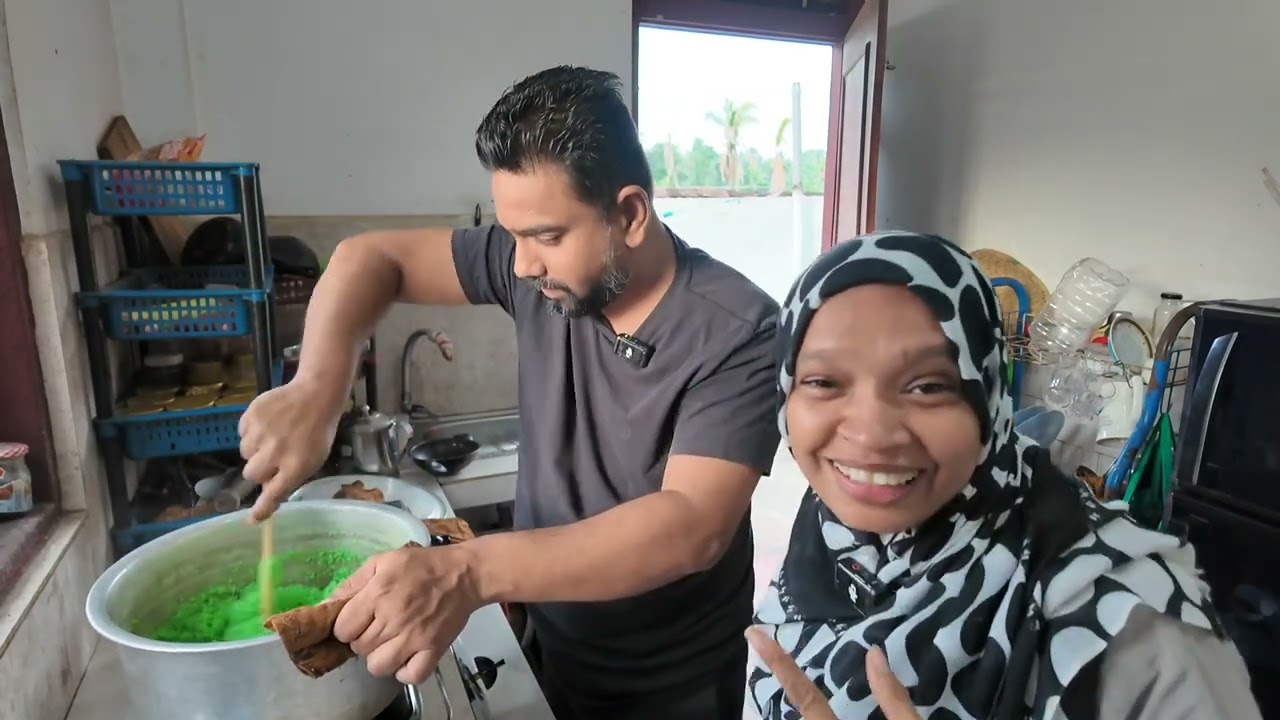 දැක්කම ආස හිතෙන ගෙදර හැදුව කොළපාට pol Toffee