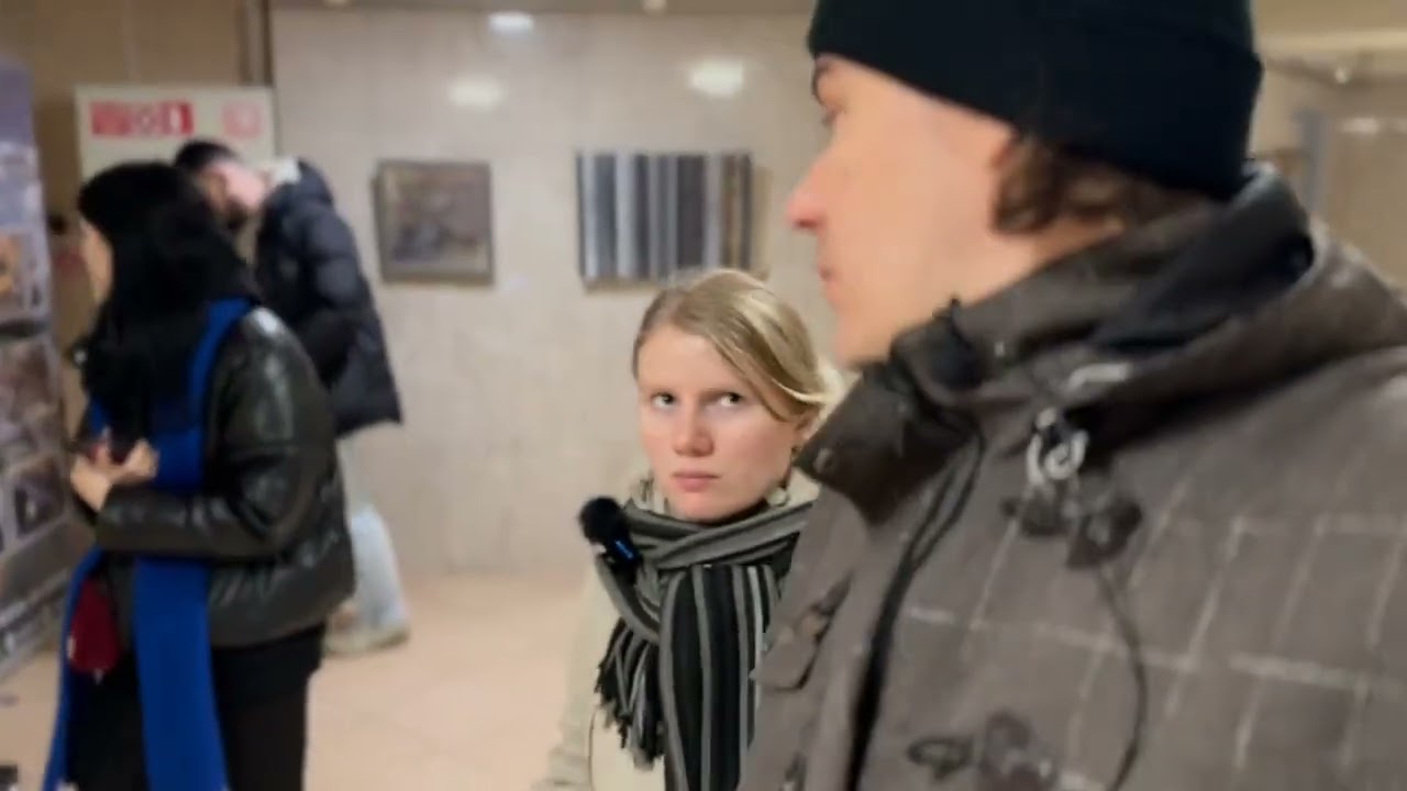 Выставка в галерее библиотеки — тихий зал и фото‑пространство #минск #искусство #город