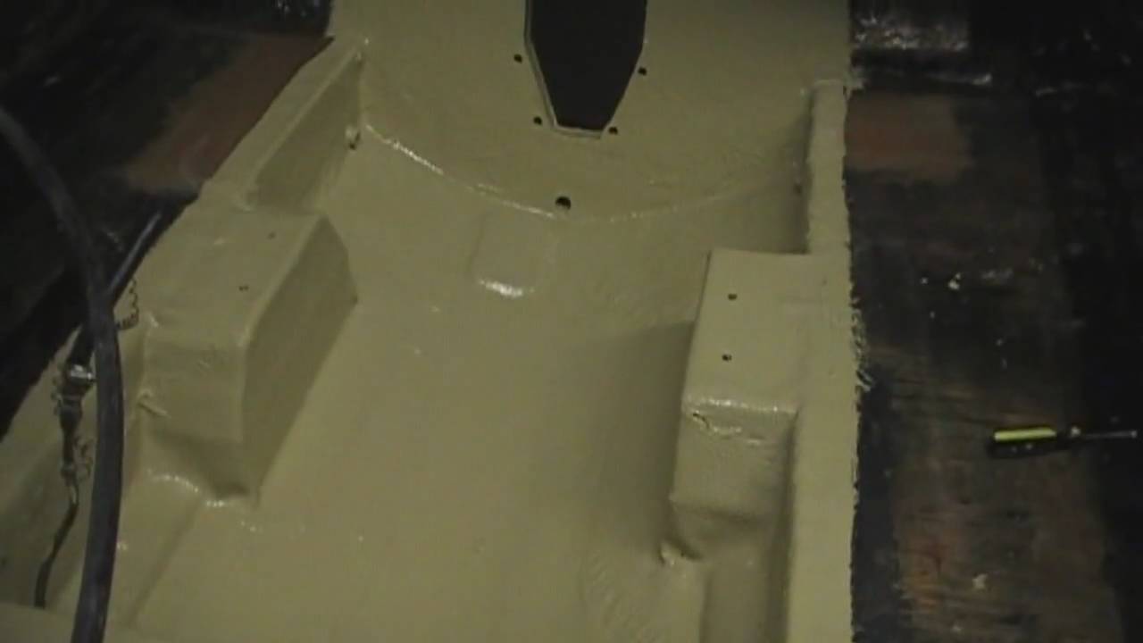 Painting the bilge with interlux BilgeKote