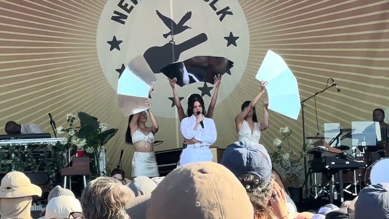 Lana Del Rey - Summertime Sadness - live at Newport Folk Festival 2023