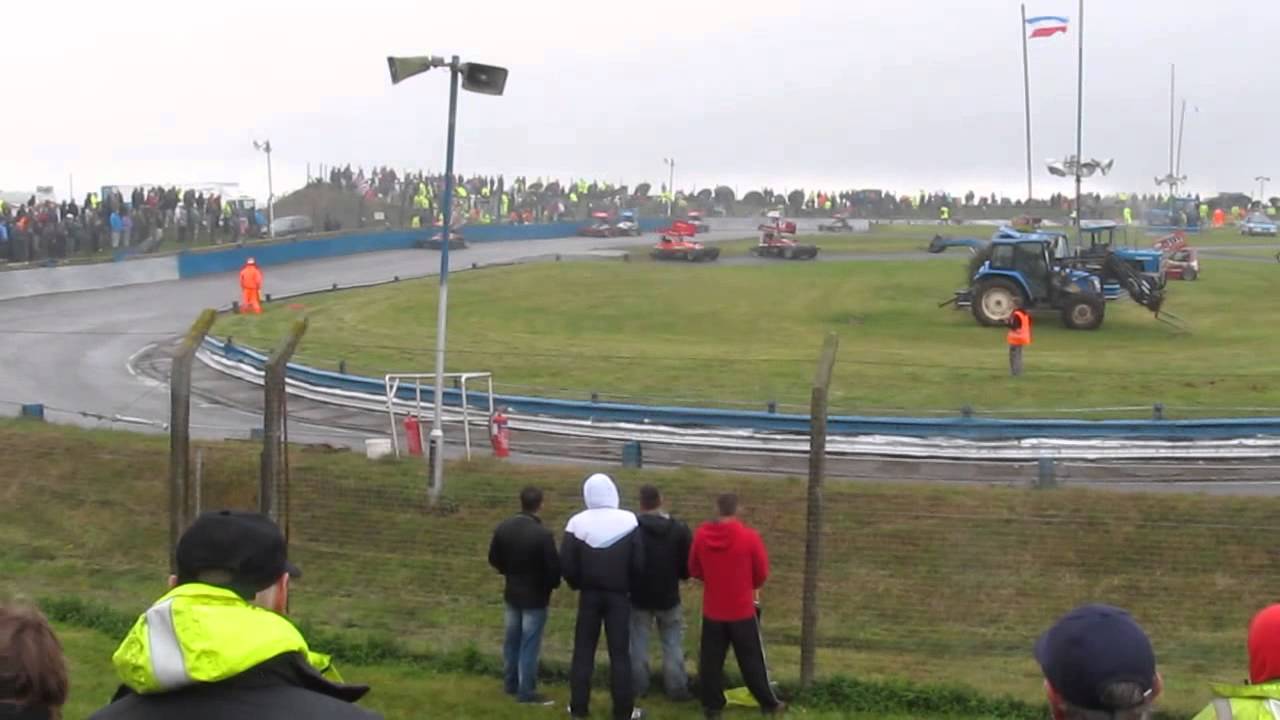 Mendips Raceway BriSCA F2 Semi Final 1 2013