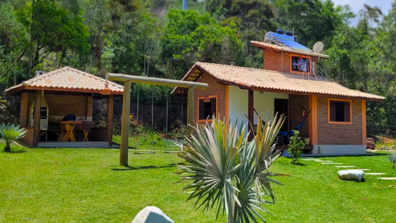55 CASAS DE CH&Aacute;CARA com Jardins Lindos e Varandas Estilosas