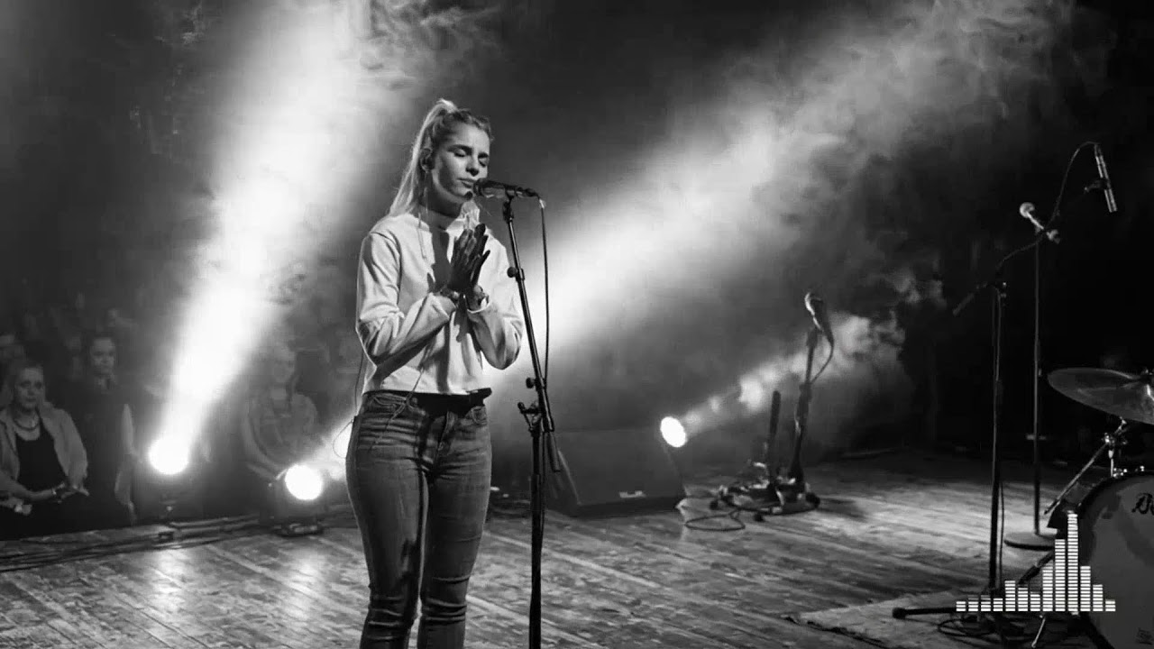 Peaceful Pop Song for Calm Romantic Evening