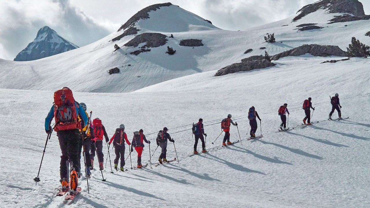 Deportes de nieve en Navarra | Esquí de fondo y actividades en el Valle de Roncal