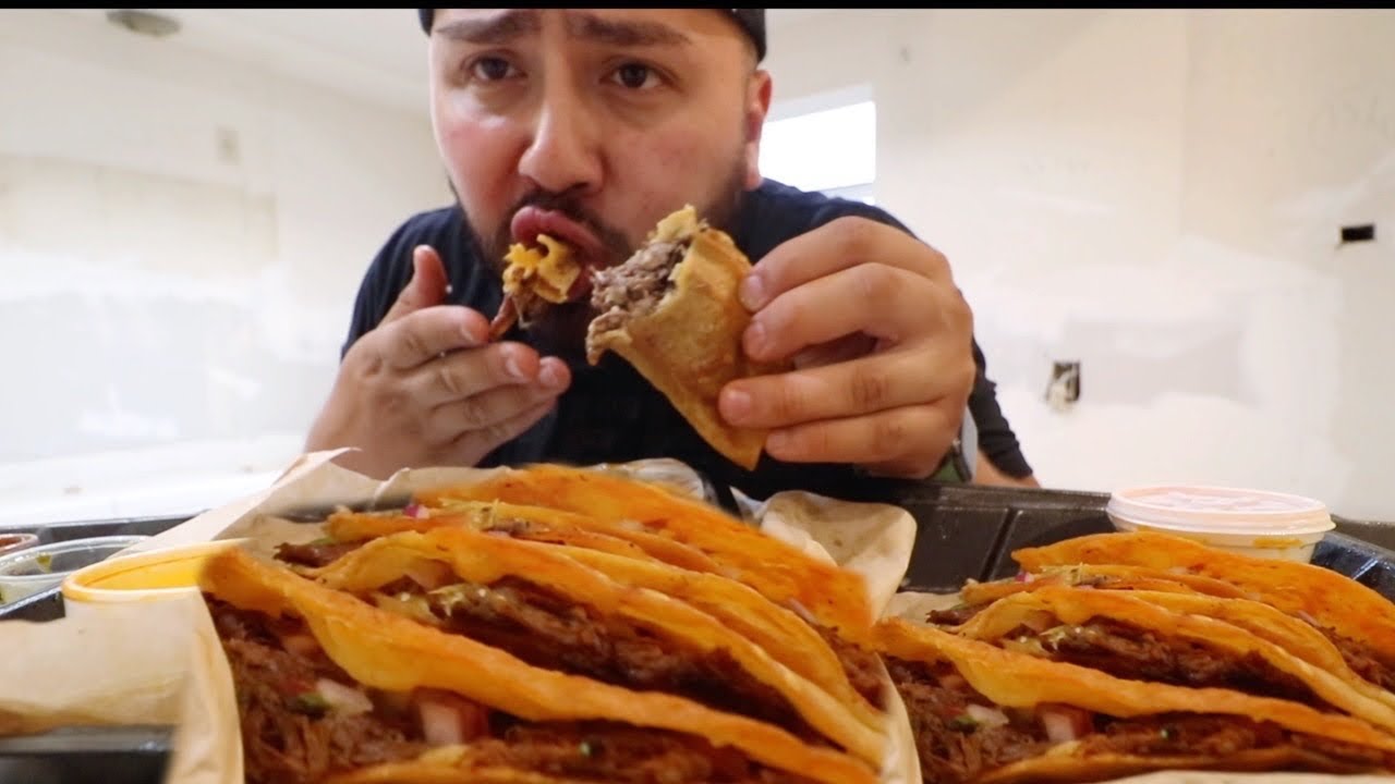 BIRRIA TACOS CON CONSOME MUKBANG