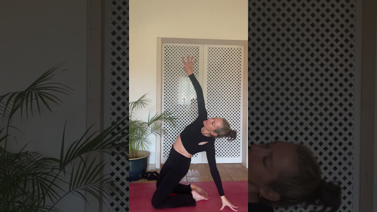 Heart Chakra Yoga Warm-Up | 10-Minute Gentle Yoga to Open Your Heart
