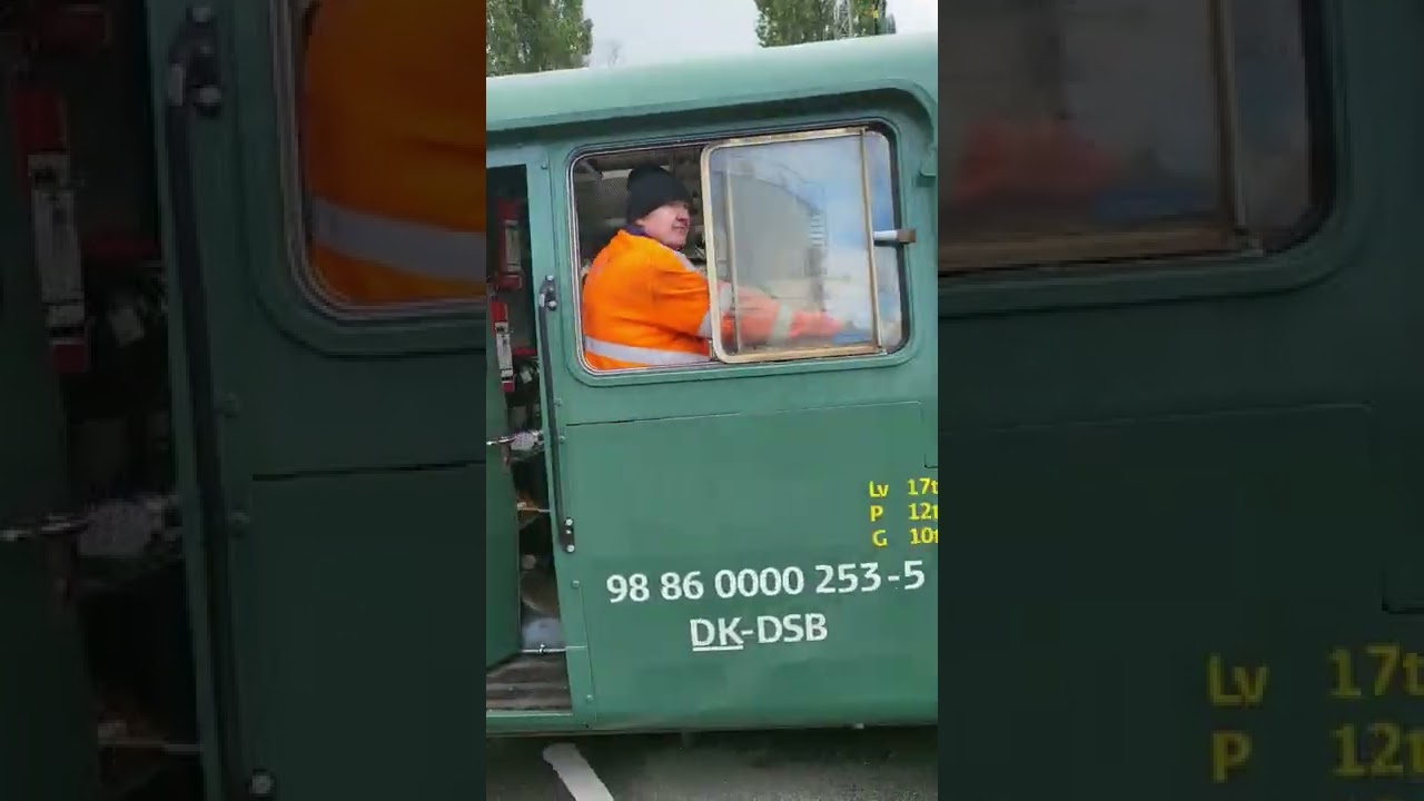 K&oslash;f 253 #kleinlokomotive#trains#locomotive#diesel#europe#world#railway #shorts