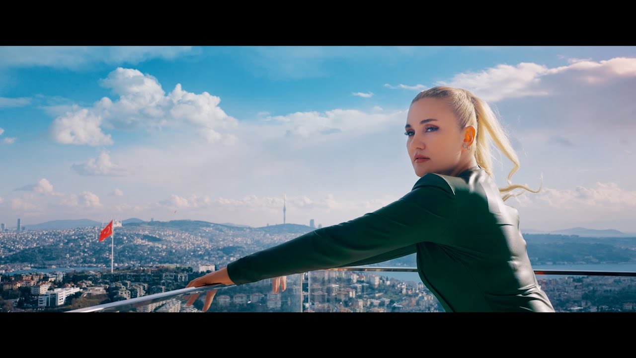 Ezgi Ayçe - Hayırdır