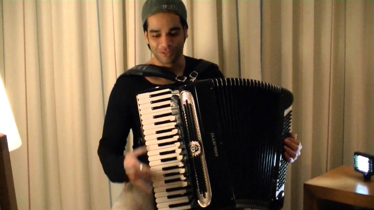 Cezzinha do Acordeom e os ritmos no forró