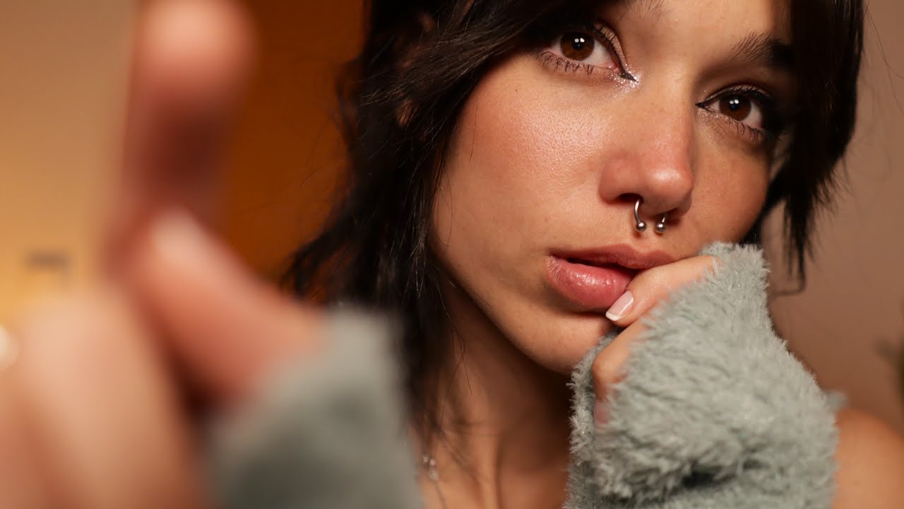 ASMR tocando tu cara | Face touching