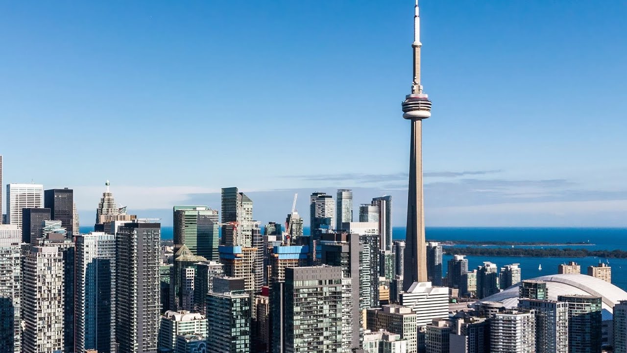  Is Downtown Toronto Worth Visiting? 🇨🇦