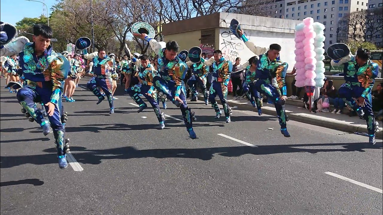 AV DE MAYO 2023_CAPORALES 🇧🇴 VIRGEN DE URKUPIÑA DE LUIS GUILLÓN 💙 💚 💙 #caporal #bolivia 🇧🇴#folklore