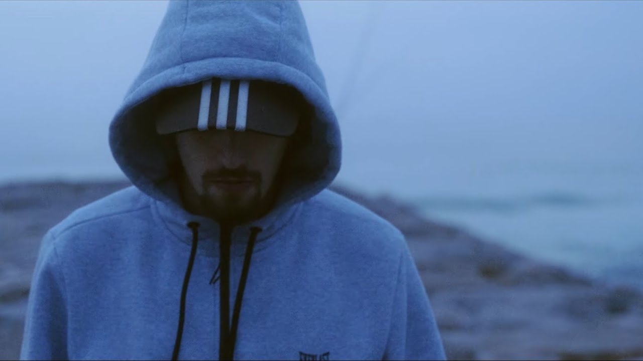 Russo Sdz - Pedras No Caminho (Video Clip)