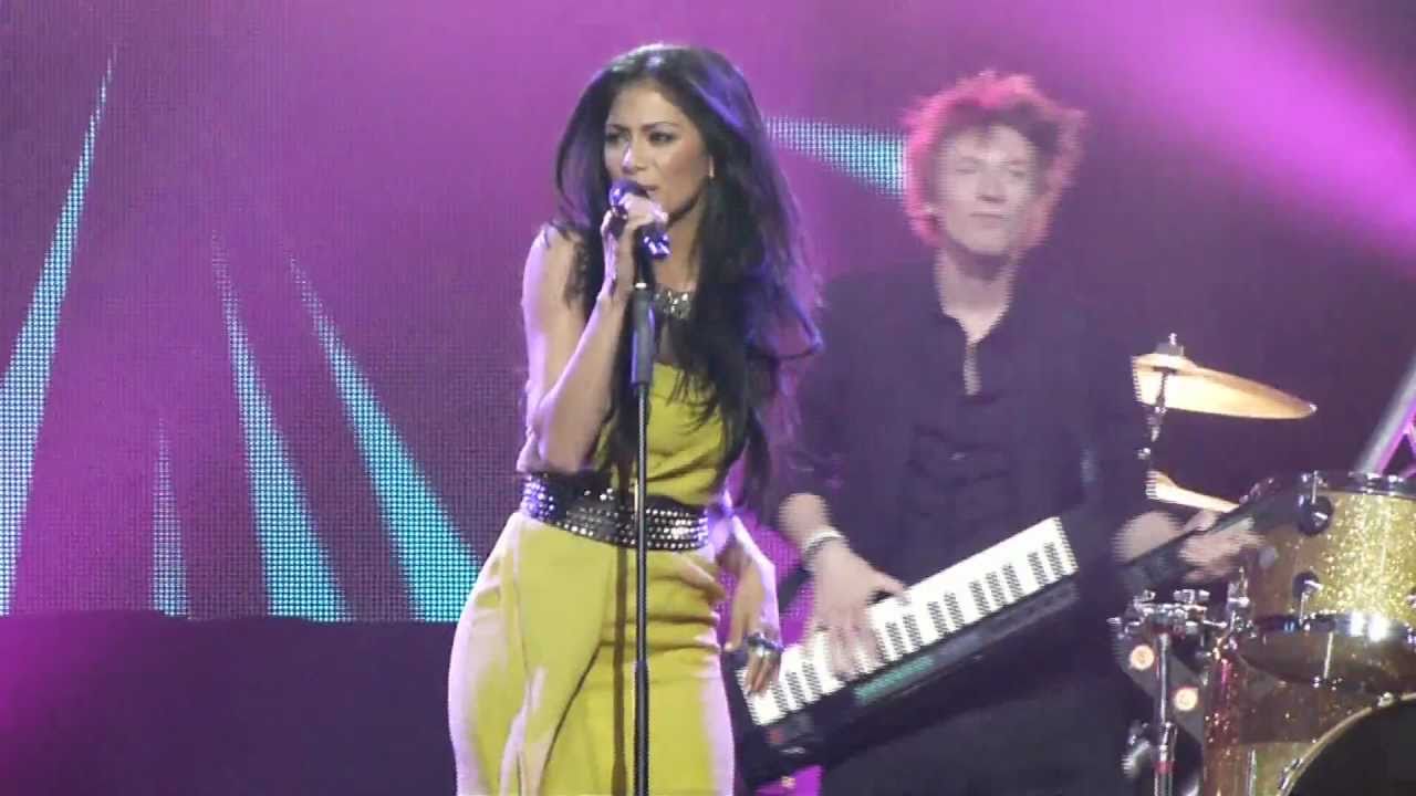 Nicole Scherzinger 31/05/11  Zénith de Paris (Don't hold your breathe) HD