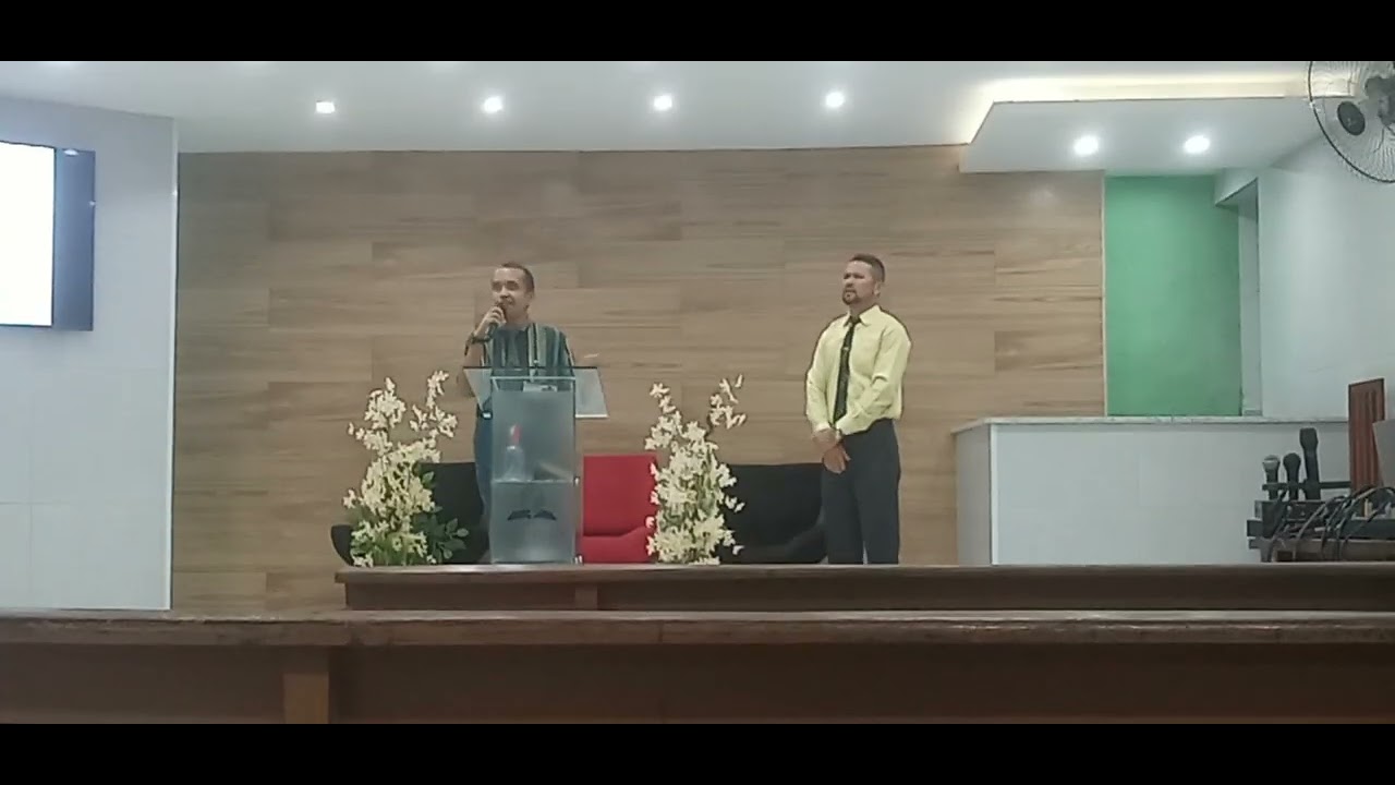 IRMÃO FERNANDINHO FOI O PAI QUEM ENVIOU