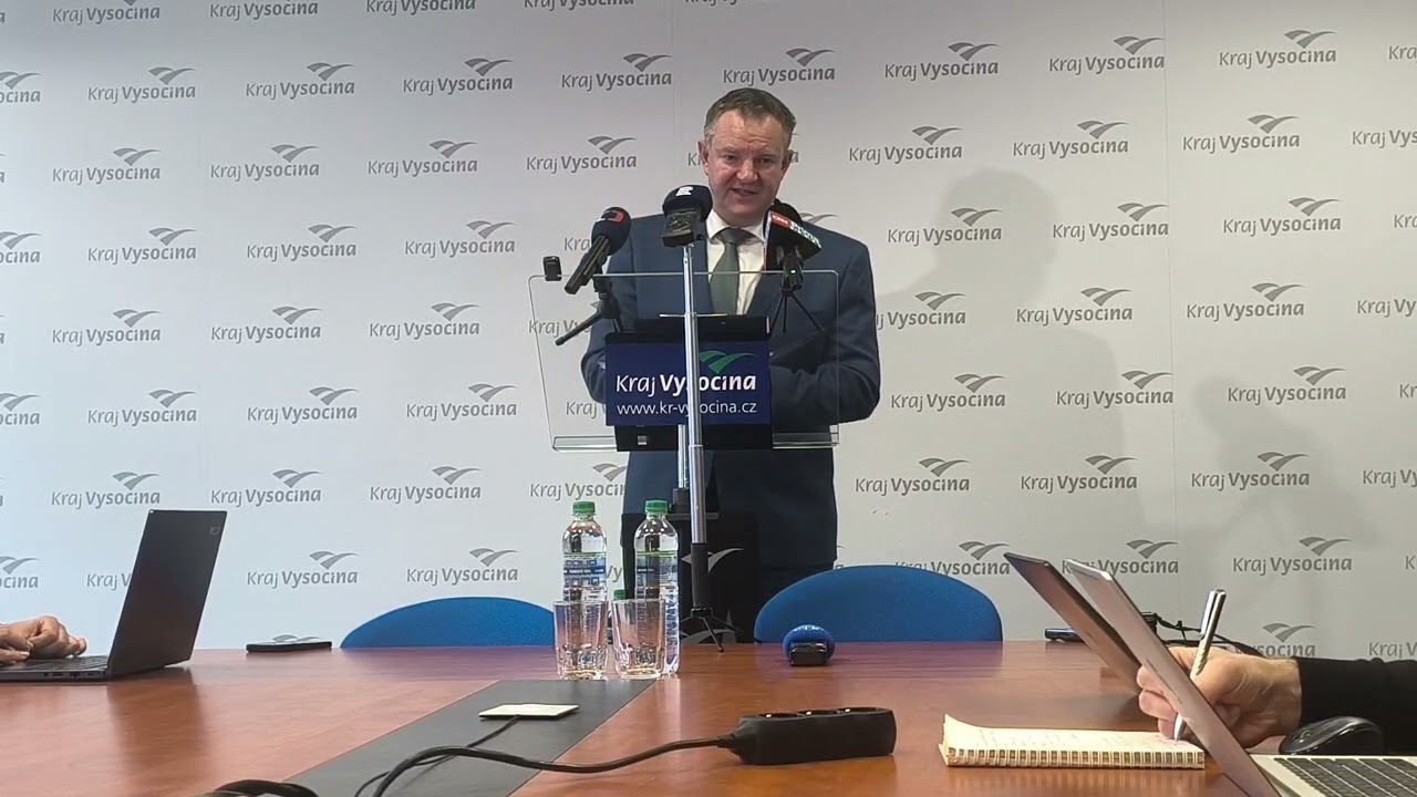 Mimořádná tisková konference Kraje Vysočina (12.2.2026) k jmenování krizového manažera Nemocnice PE