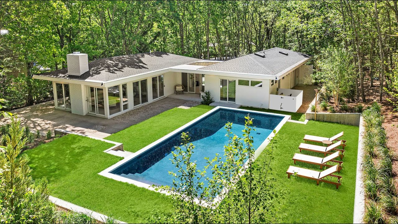 Whitecrest: 75 Island View Drive West, Sag Harbor, The Hamptons, NY