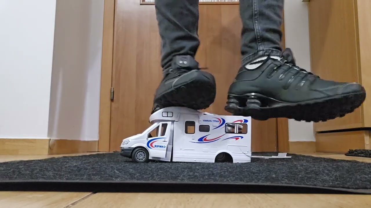 Nike shox crush toy, nike shox stomp toy 