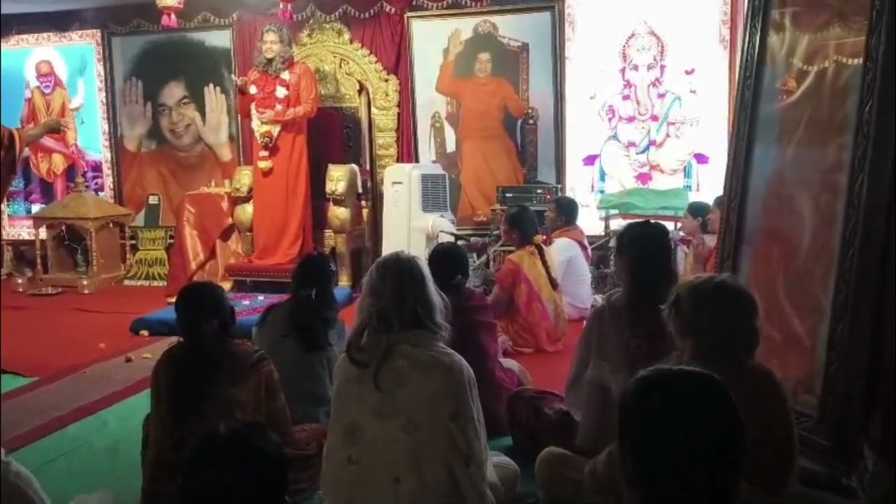Prema Sai Bhagwan Thursday Bhajan Santhi Nilayam Rettaparthi|Prema Sai Baba Bhajan|#premasaibaba