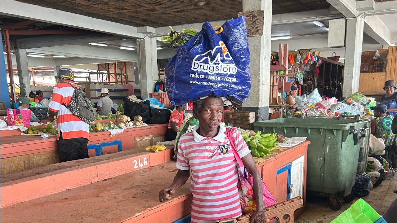 St. Lucia- Bus ride to the local Market 