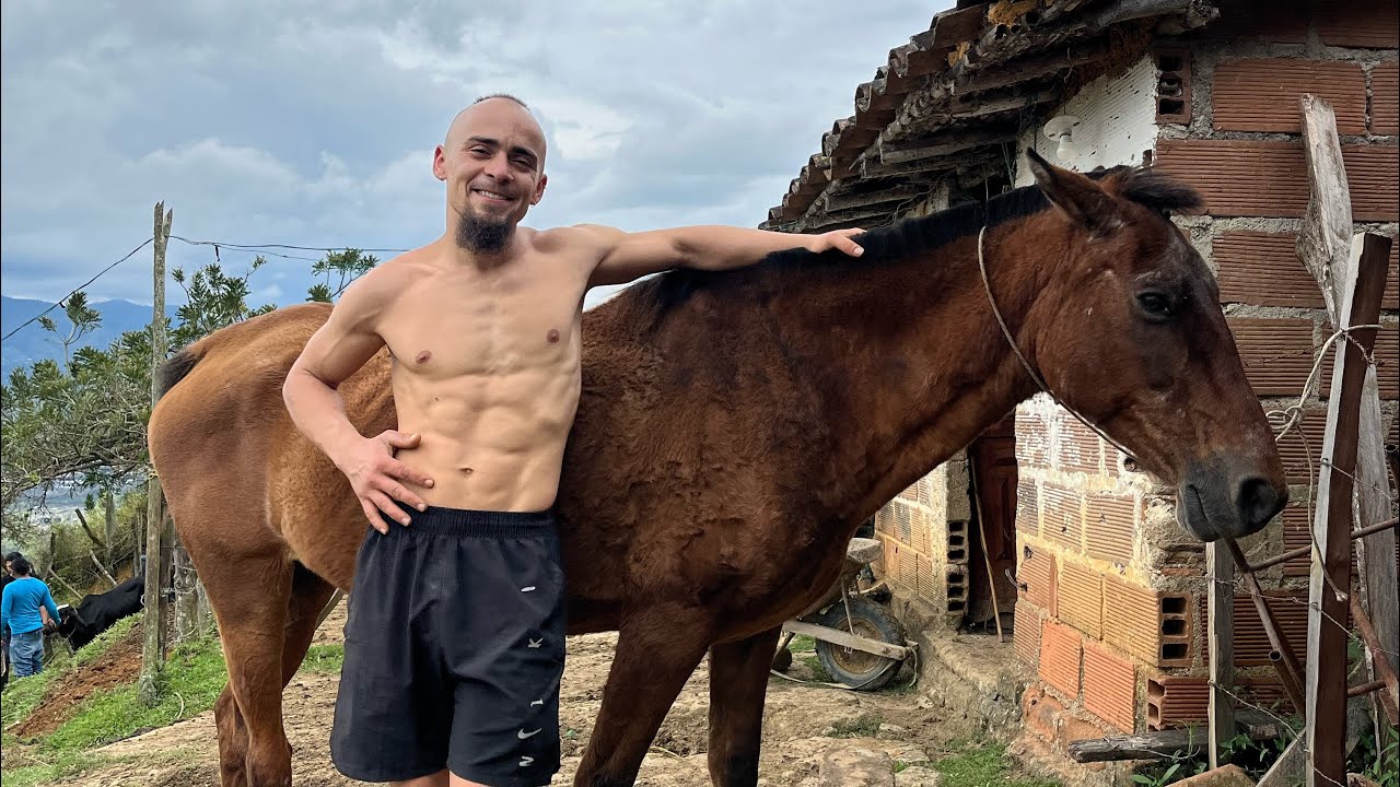 KOLOMBİYA MEDELLIN DAĞLARI p.4 SANCOCHO CABALLOS NATURALEZA