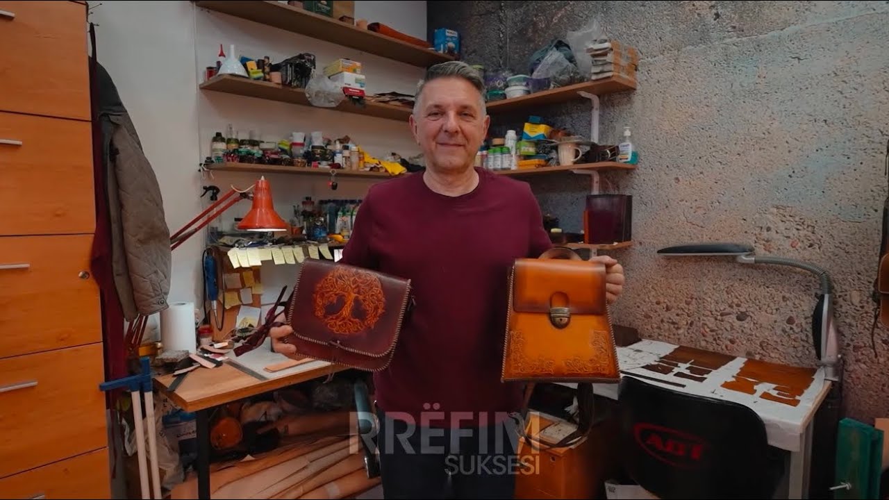 Dy shokët që shndërrojnë lëkurën e lopës në produkte unike punëdore.. punëtoria e vetme në Kosovë