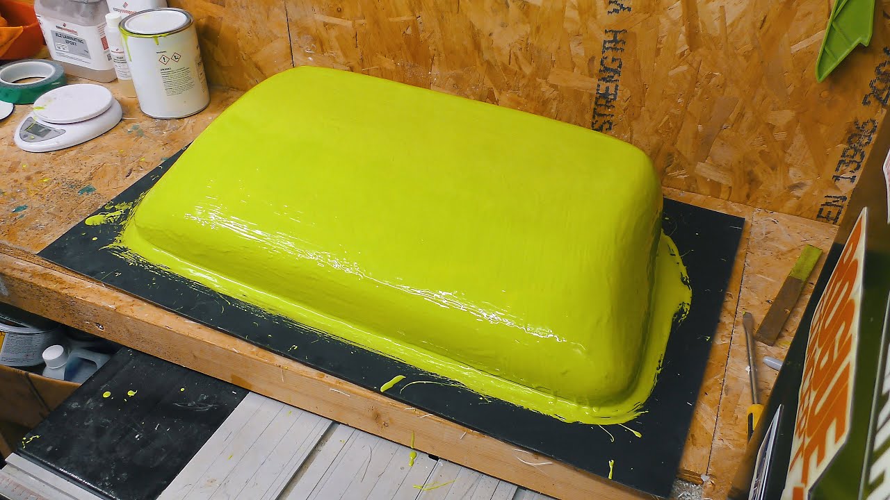 Super green Epoxy Tooling Gelcoat // Carbon scoop EP12