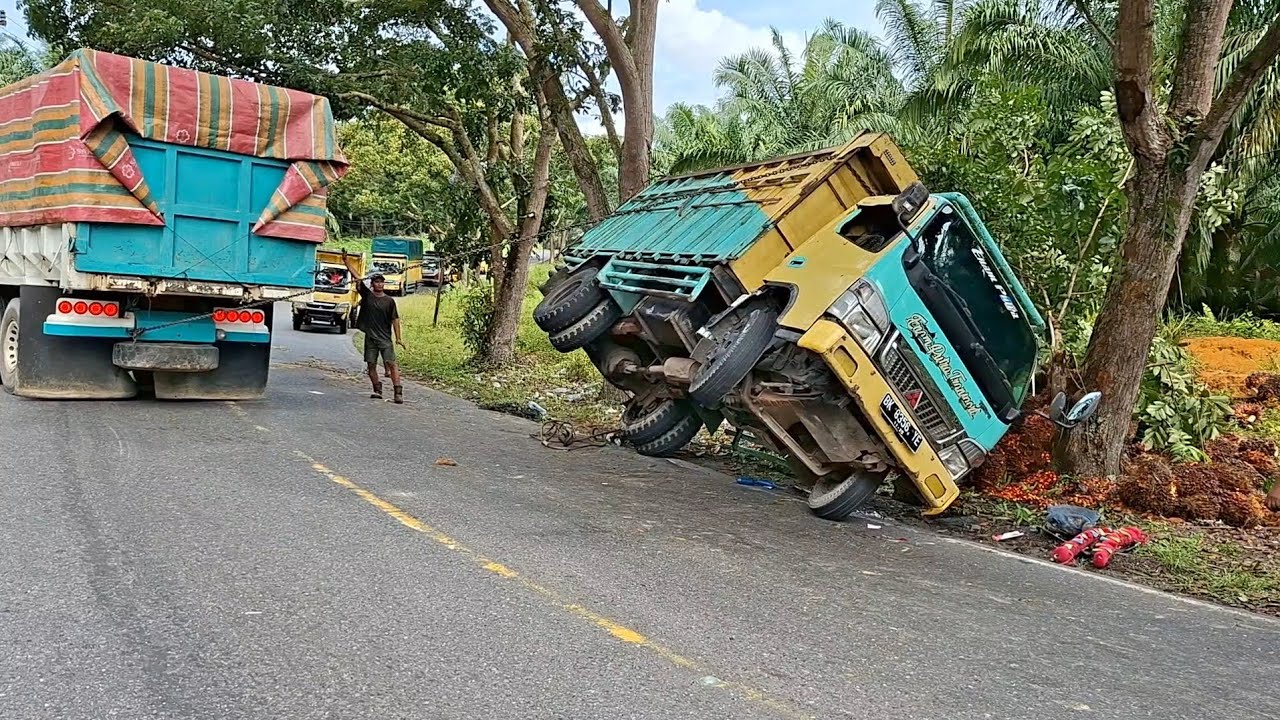 Beruntung Ada Sopir Baik Mau Membantu | Dibukit Kodok