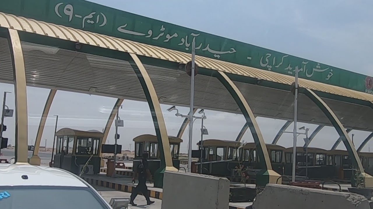 Travelling Hyderabad To Karachi Through Motorway M-9 Sindh Pakistan