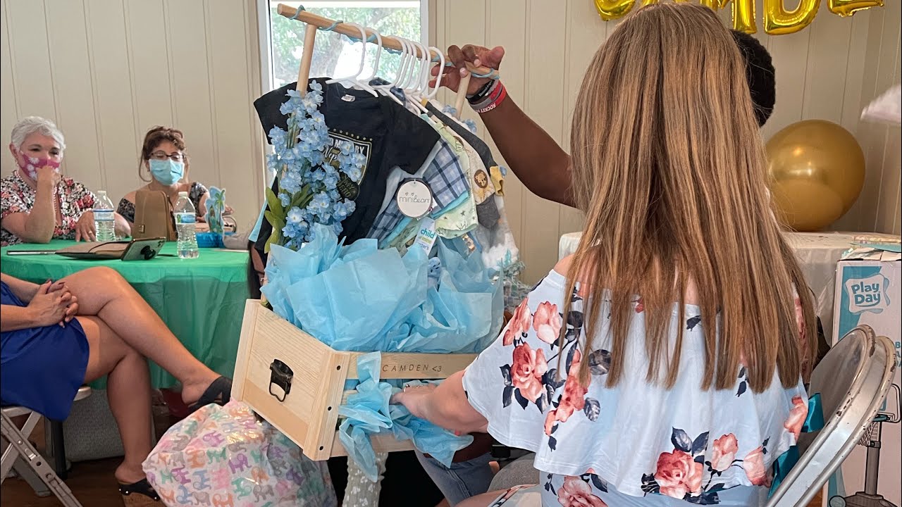 DIY Baby Shower Gift For Bestfriend!