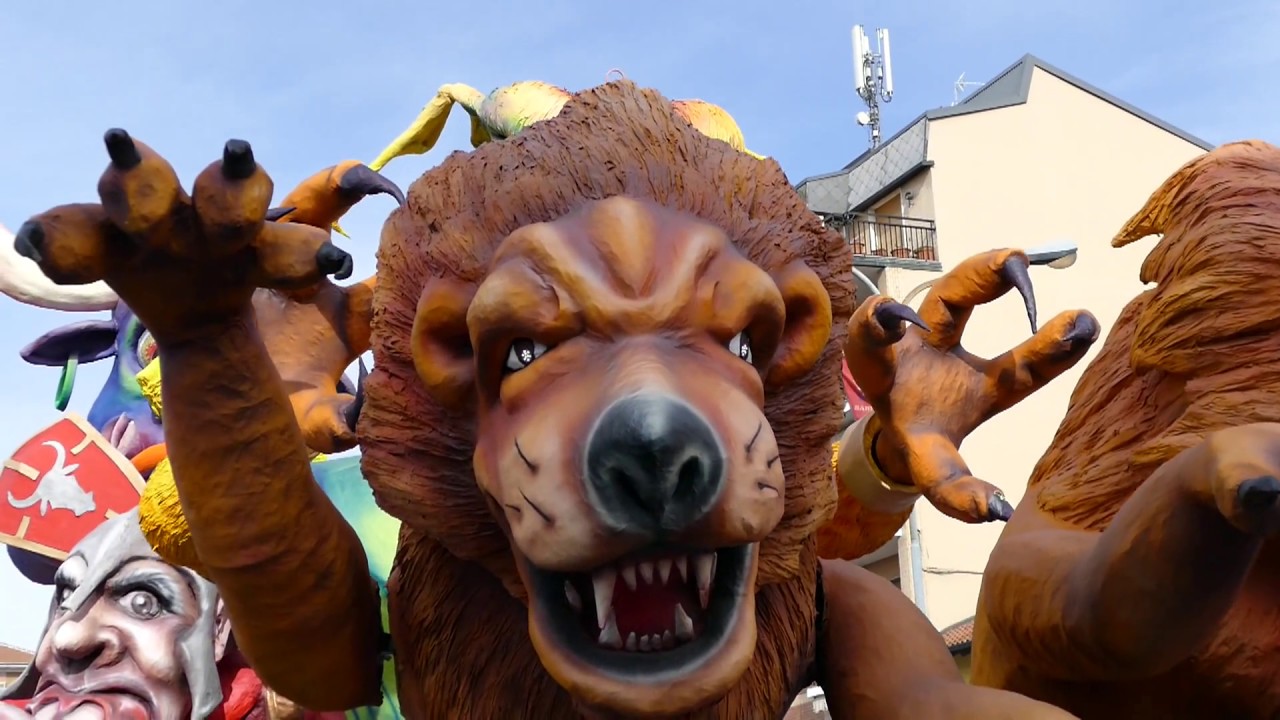 Benvenuti al Carnevale Storico di Santhià 2017, il più antico del Piemonte