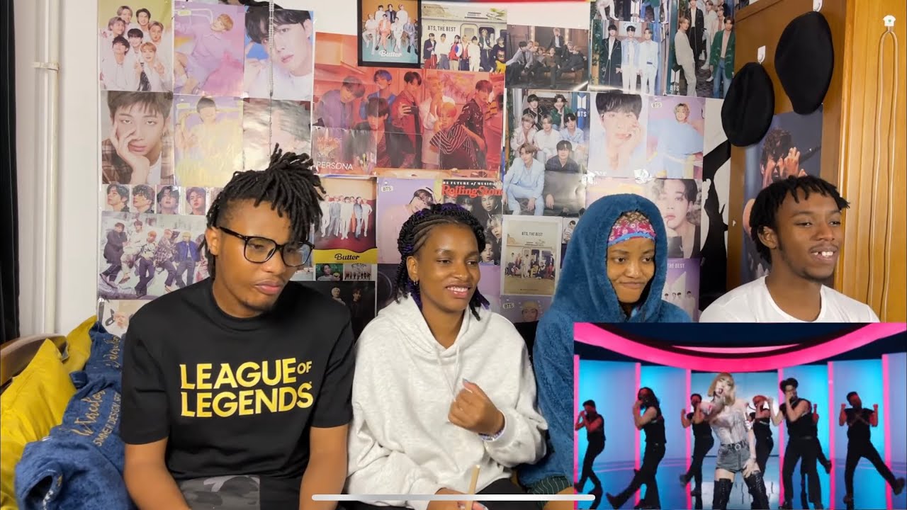 Africans react to LISA - 'LALISA' SPECIAL STAGE  +  MONEY Lyrics (Color Coded Lyrics)