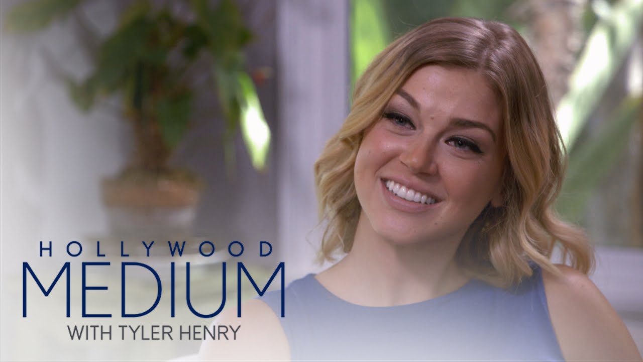 Adrianne Palicki Connects With Late Grandfather | Hollywood Medium with Tyler Henry | E!