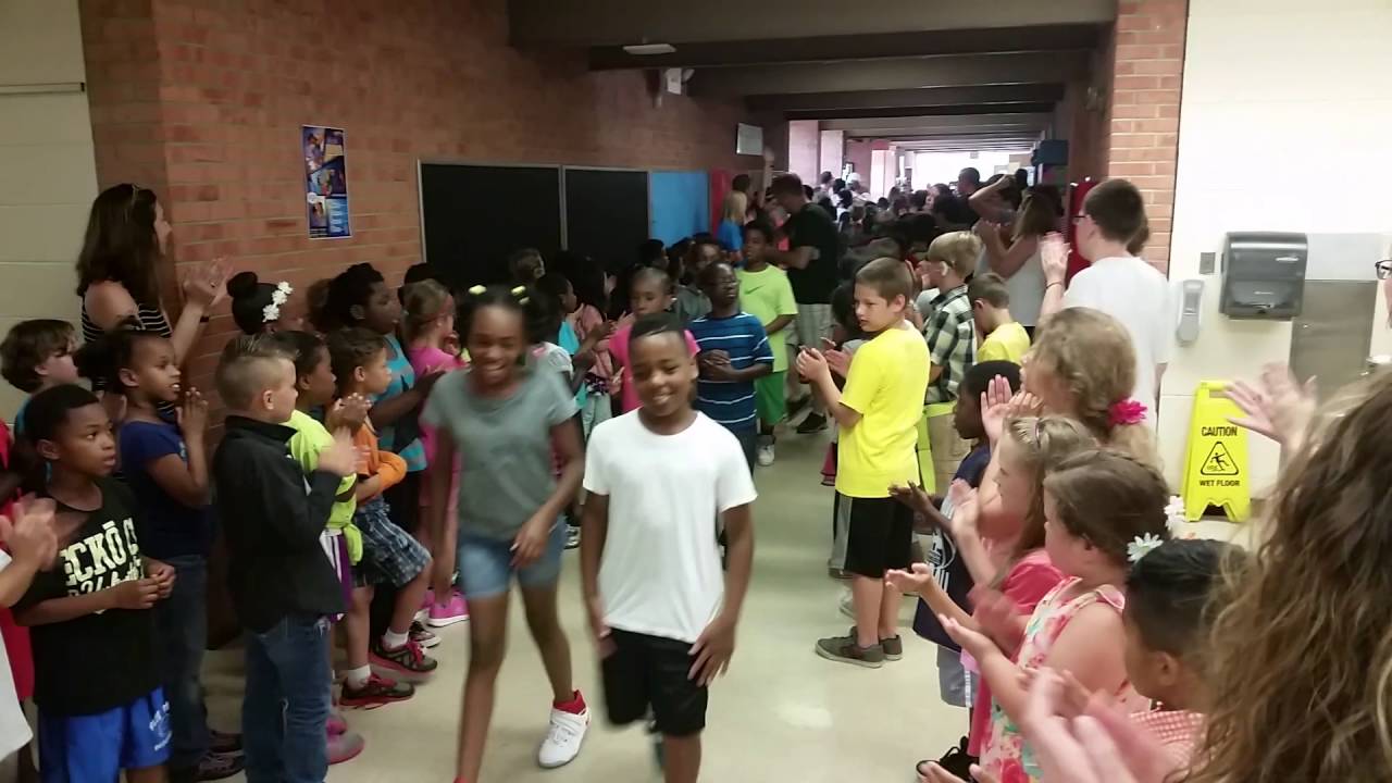 2016 Alpine Elementary Fifth Grade Clap-Out