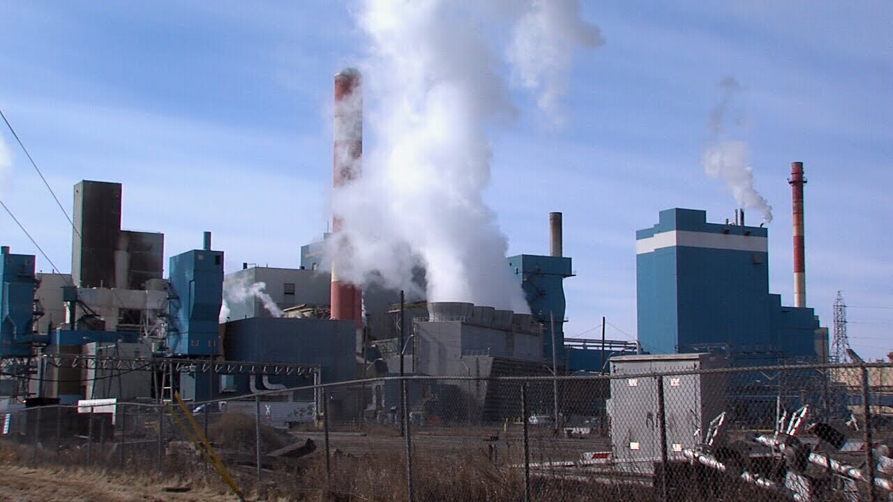 Possible explosion injures paper mill workers