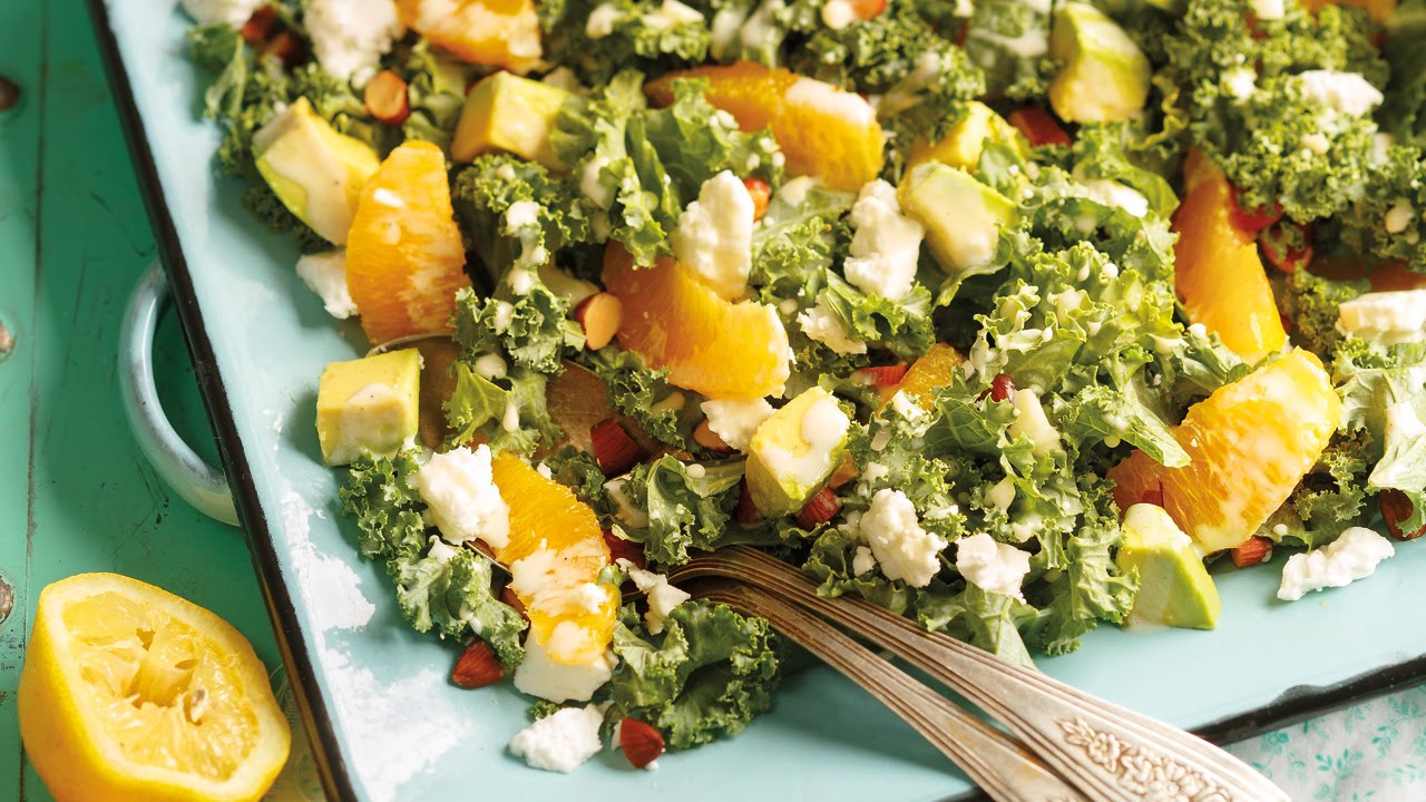 Citrus Kale & Avocado Salad | 2015 Milk Calendar