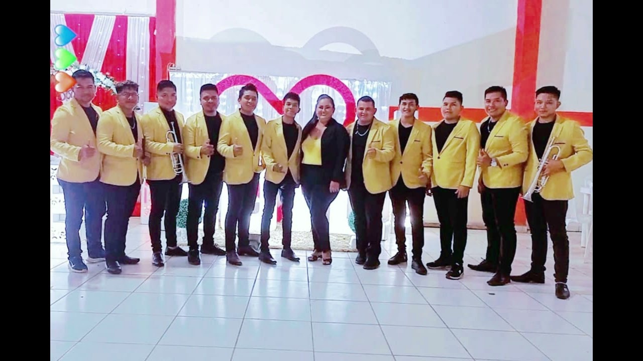 la nueva orquesta: cumbias clásicas,  chovenita guaraya