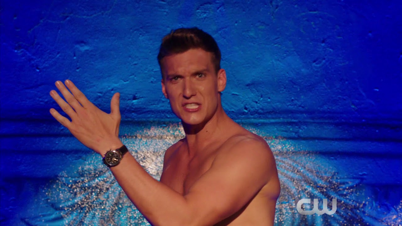 Fit Hot Guys Have Problems Too - 'Crazy Ex-Girlfriend'