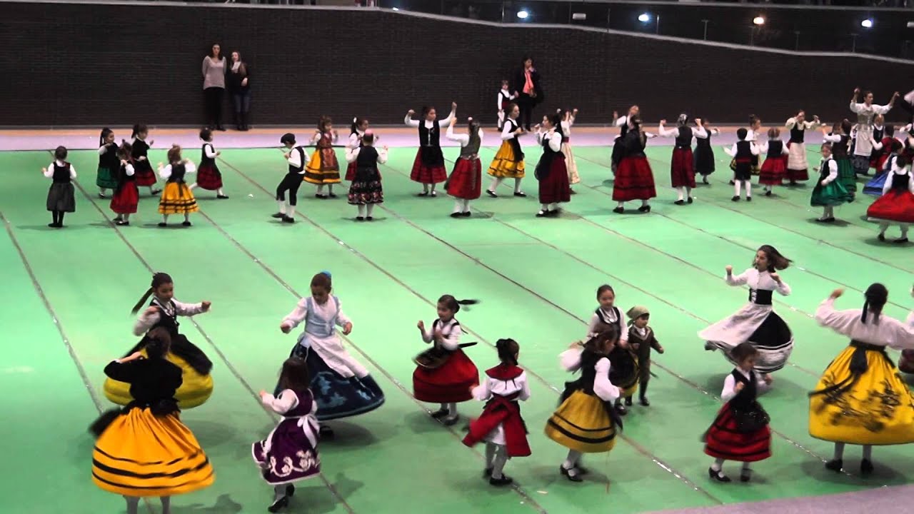 Grupo infantil de Danzas de Medina de Rioseco.La Tía Melitona.