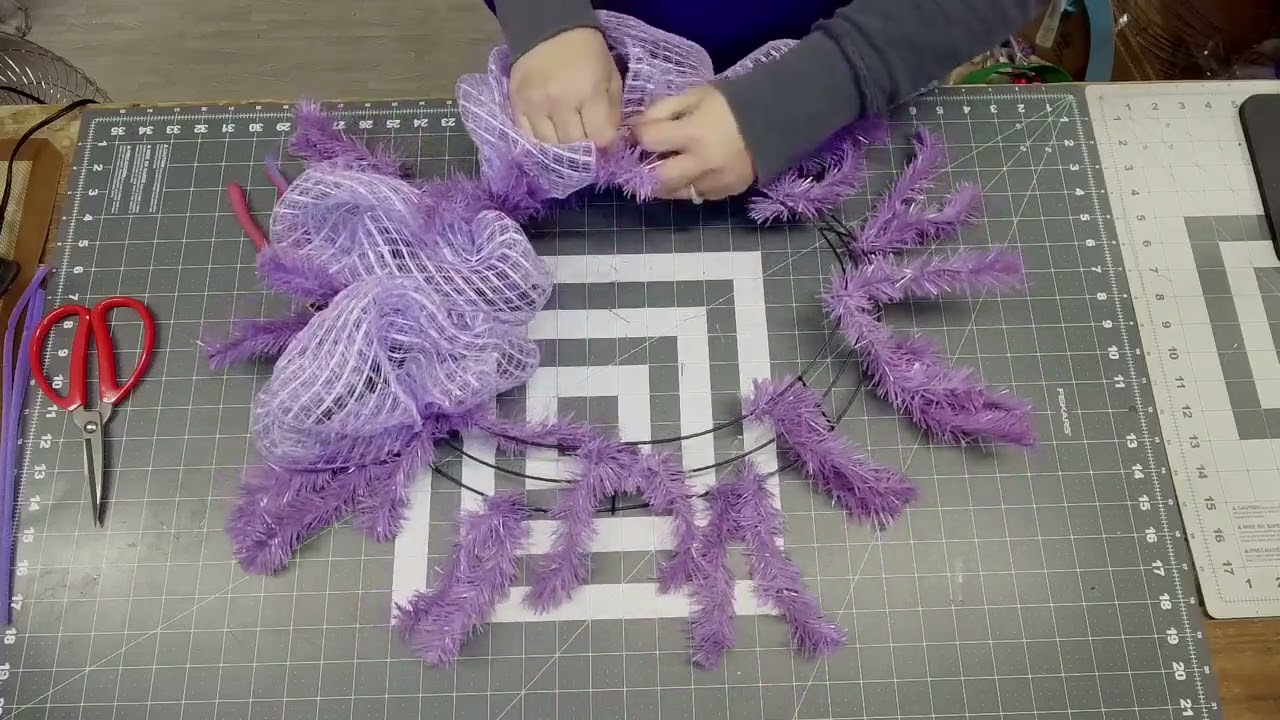 How to Add a Spring Bunny Wreath Attachment Tutorial