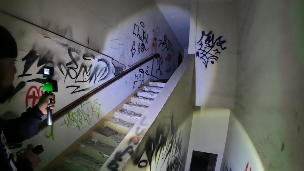 Exploraci&oacute;n Paranormal en Edificio Abandonado