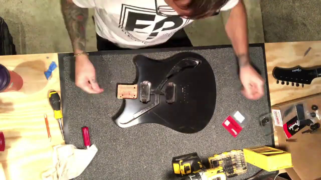 Venice Guitars Designed & Built by Rich Meyer: Black On Black