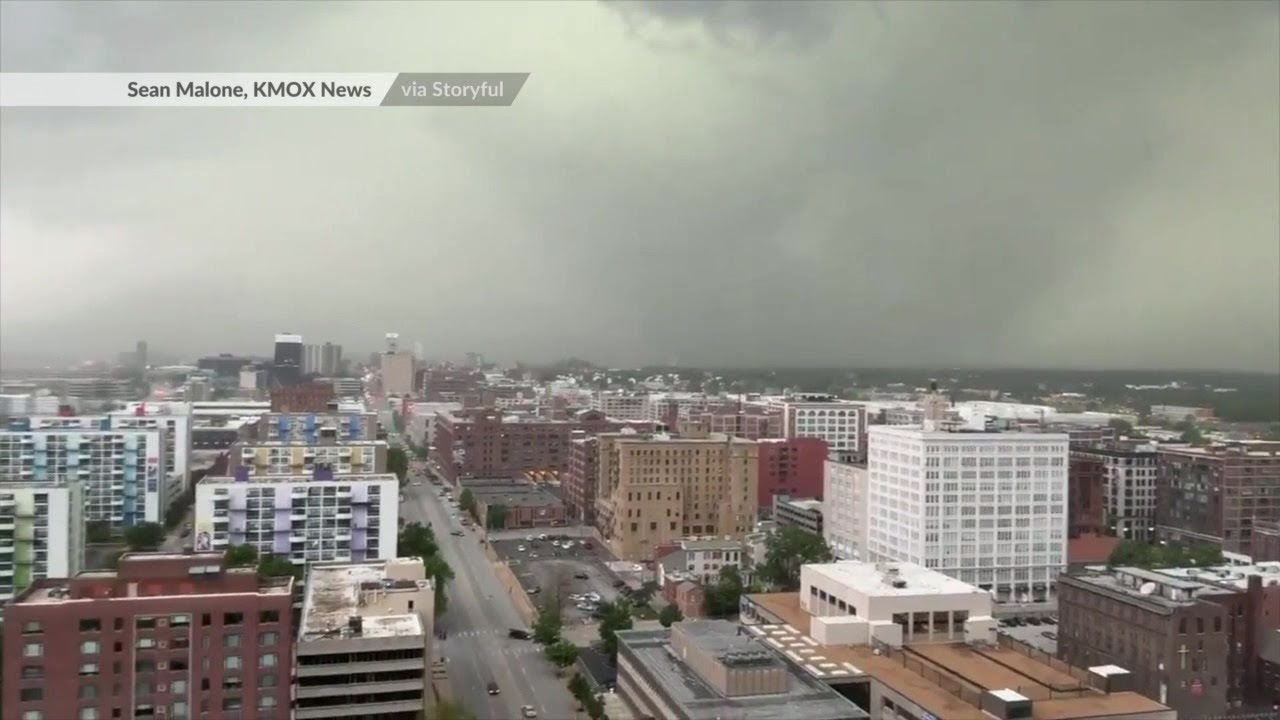 Severe weather wallops the St. Louis region