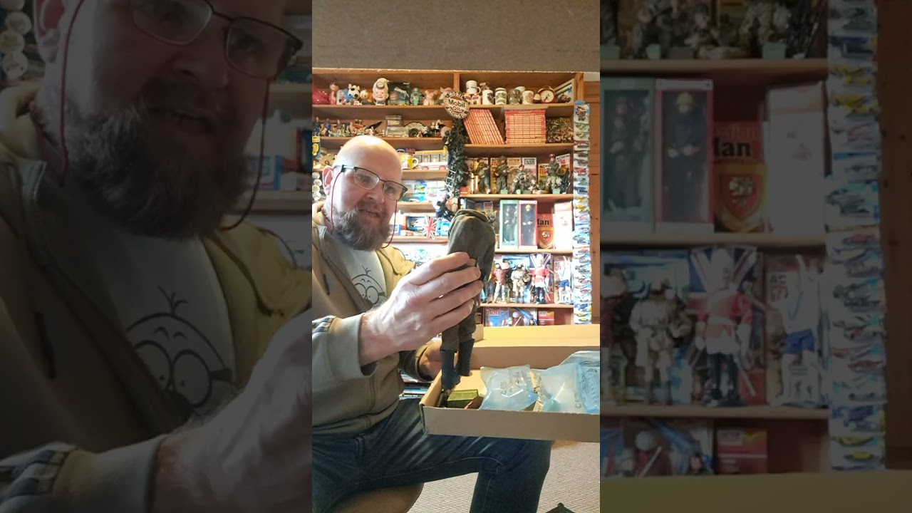Unboxing Vintage Action Man goodies