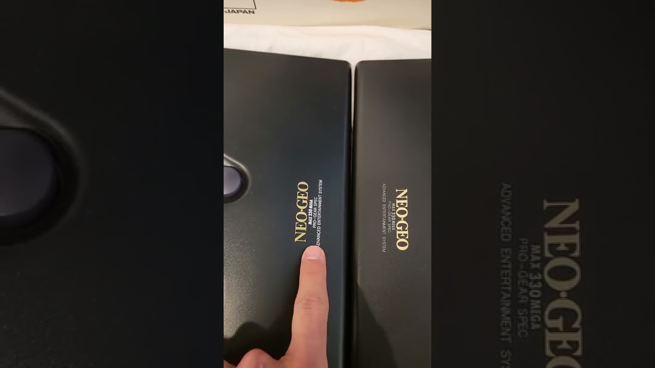 US American Neo Geo Aes controller vs Japanese Aes controller Neo AEC