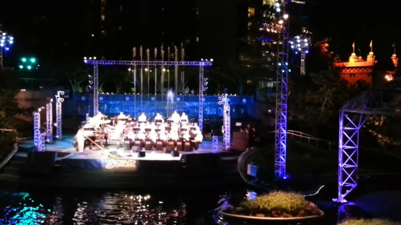 Arkady Shilkloper (Alphorn) & Gordon Goodwin's Big Phat Band