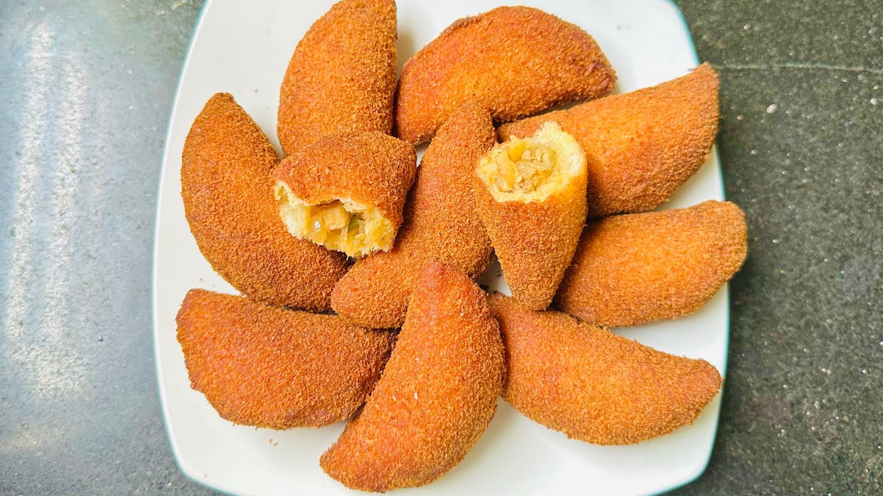 চিকেন হাফ মুন পাই || Chicken Half Moon Pie Recipe