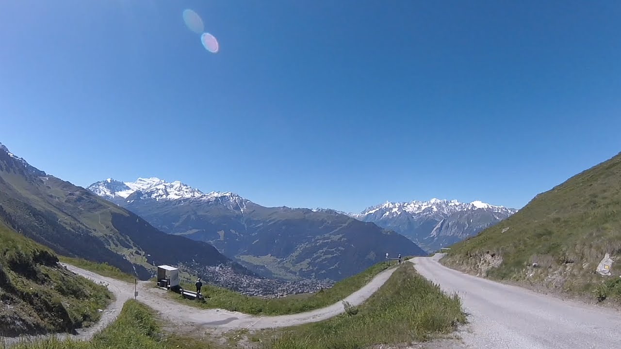 Riding The Croix de Coeur (2155m)